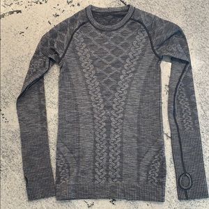 Lululemon Rest Less Pullover long sleeve size 2